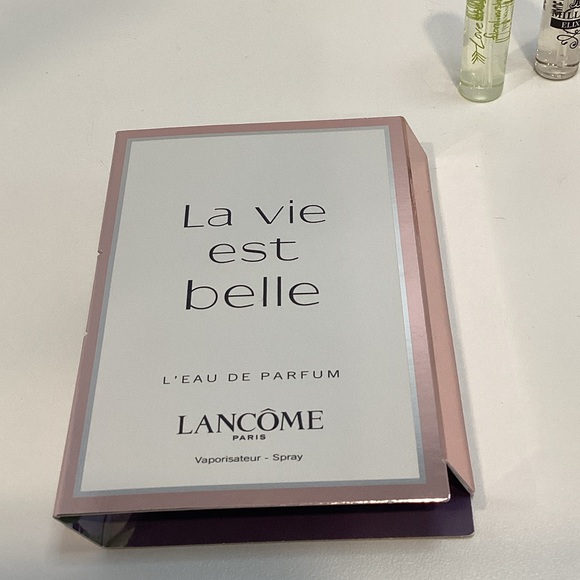🍄 Perfume Sample Bundle - 6pc. - Picture 7 of 14